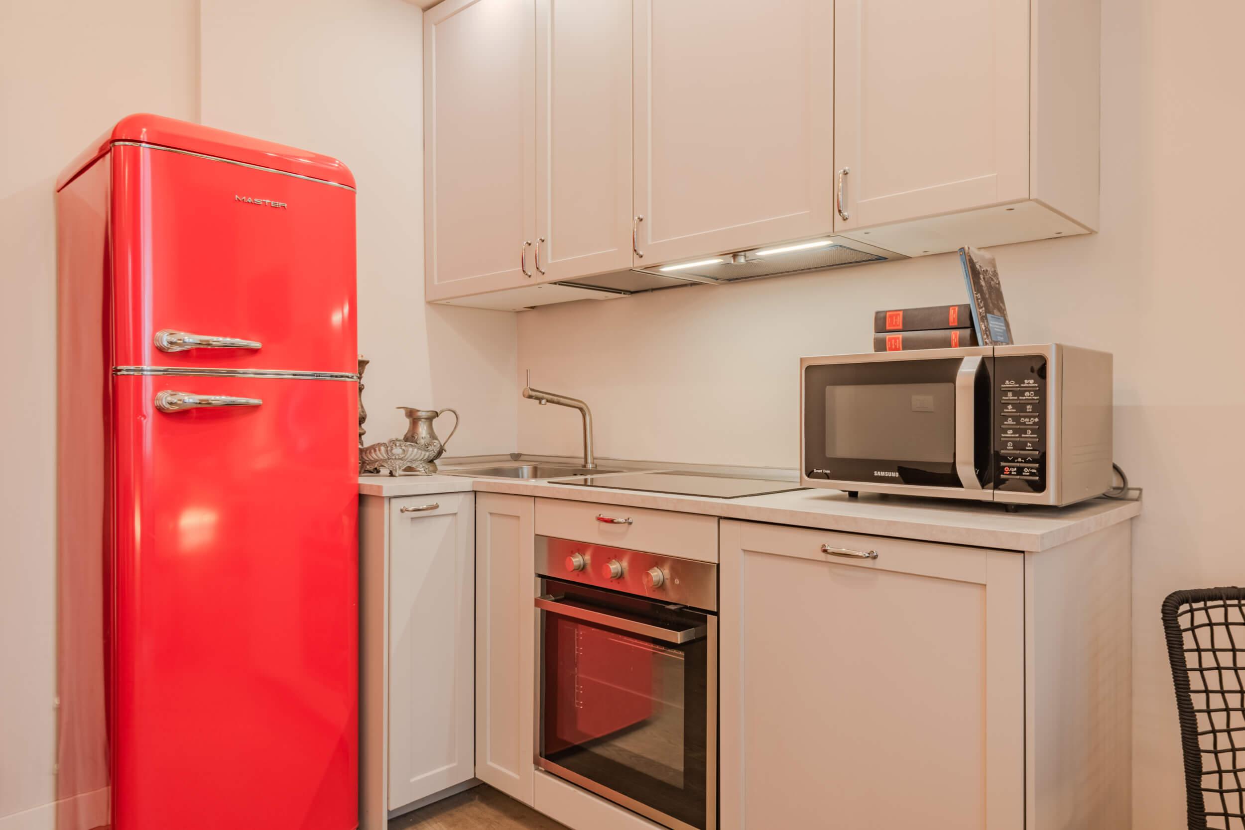 via-mac-mahon--1756096931115 3